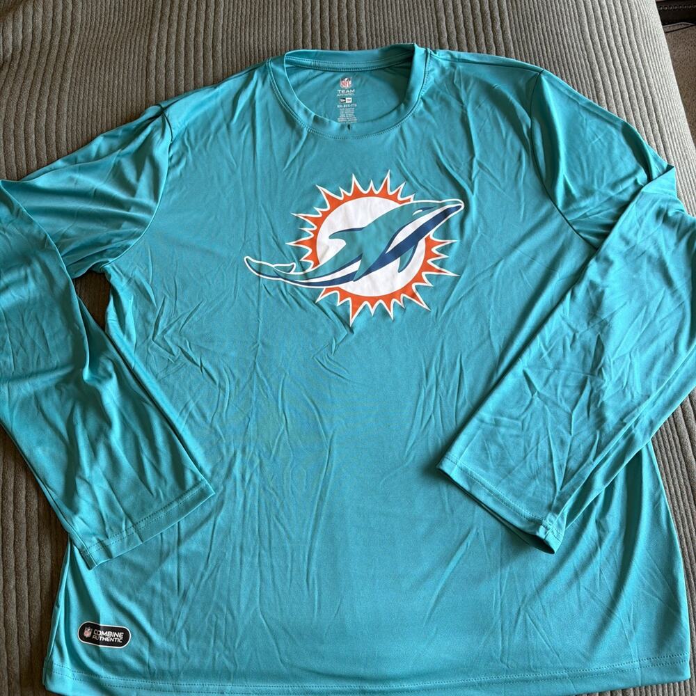 New Era Miami Dolphins NFL Team Apparel Long Sleeve shirt in size XXL